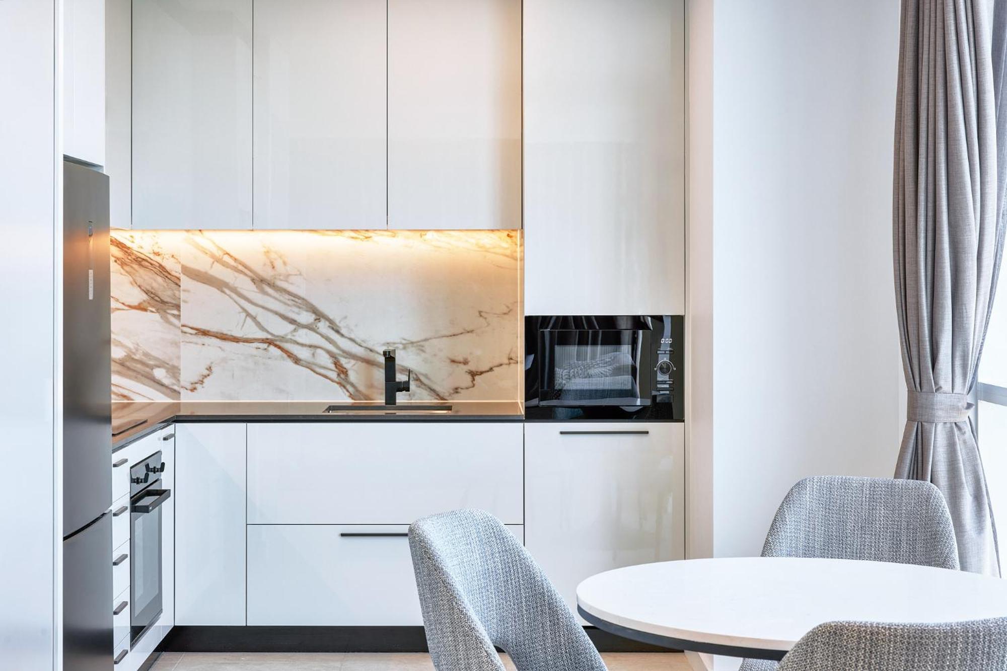 Meriton 5*