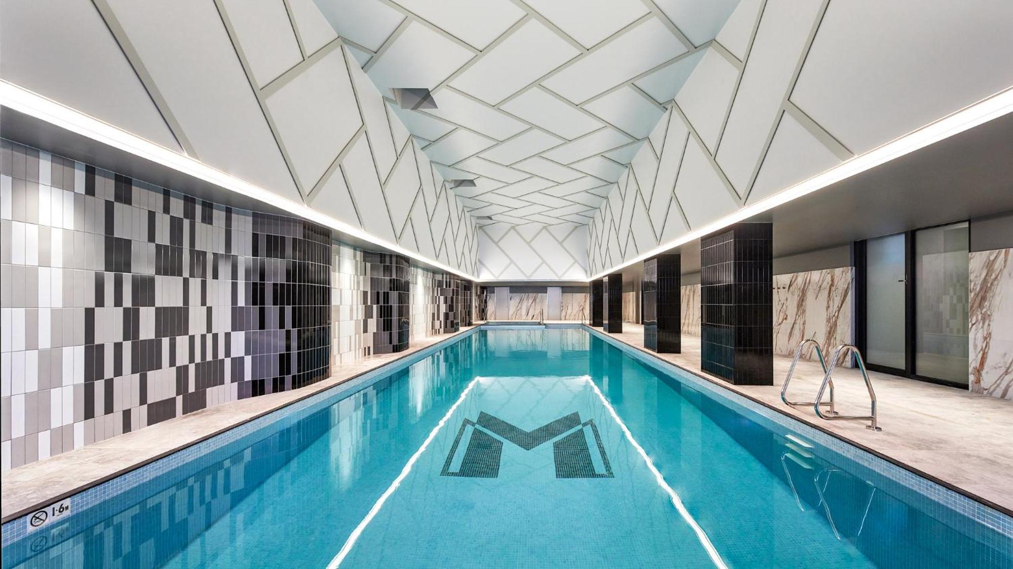 Hotel Meriton